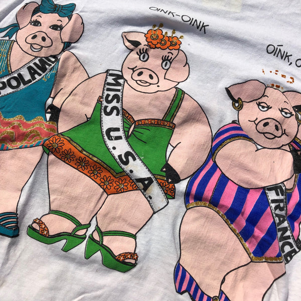 1992 Single Stitch Pigs World Beauty Pageant Shirt White Size X-Large - Beyond 94